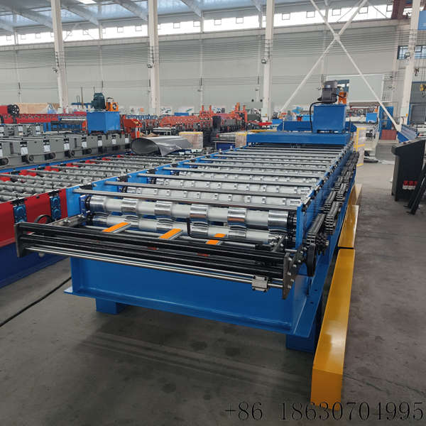4.	Durable 1050 Trapezoidal Roll Forming Machine industrial roofing equipment