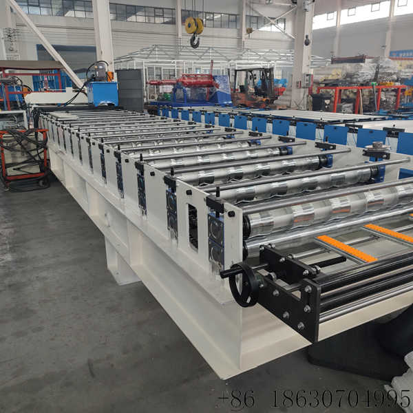 Brazil 1000 glazed tile roll forming machine by Hebei Xinnuo 