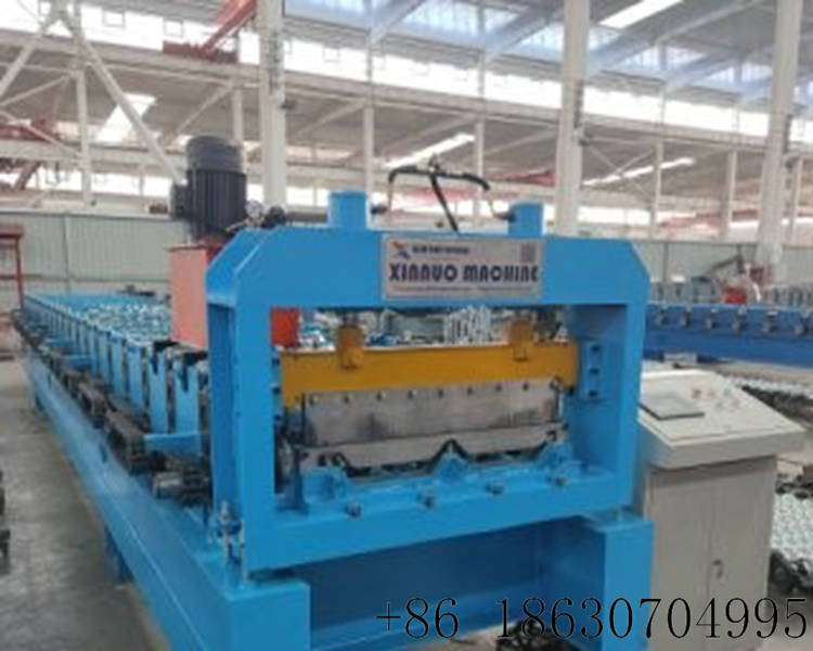 Xinnuo 760 Standing Seam Roll Forming Machine for metal roof panel production 
