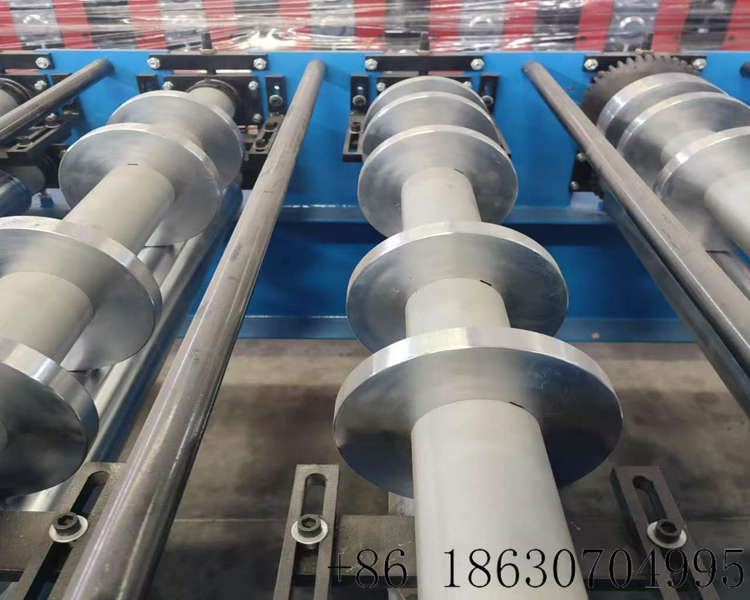 2.Xinnuo 1100mm metal roof sheet making machine