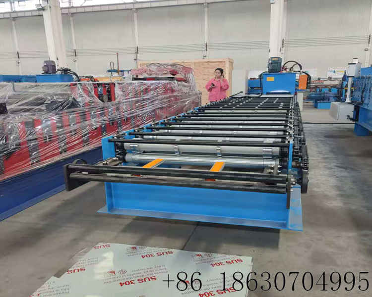 Hebei Xinnuo metal roofing panel rolling machine