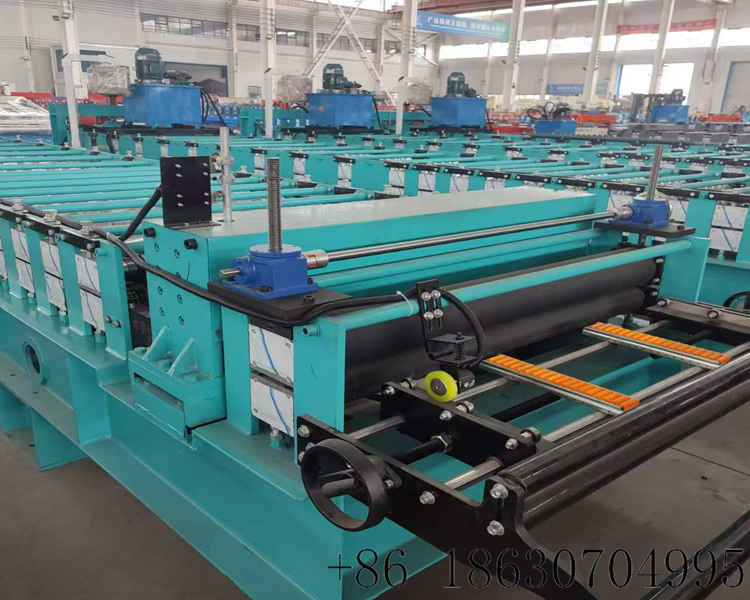 5.Custom arc radius metal roofing panel roll former