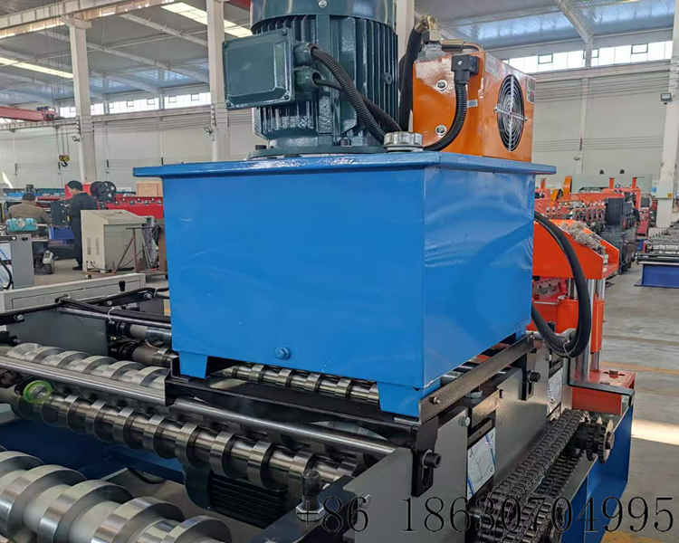 Hebei Xinnuo C20 trapezoidal roof sheet forming machine