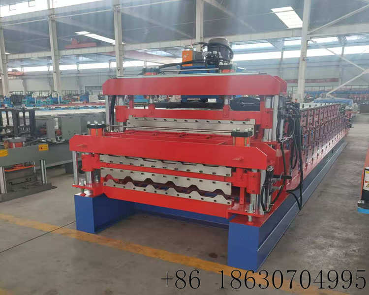 1.Brazil three layers metal roof panel roll forming machine Hebei Xinnuo