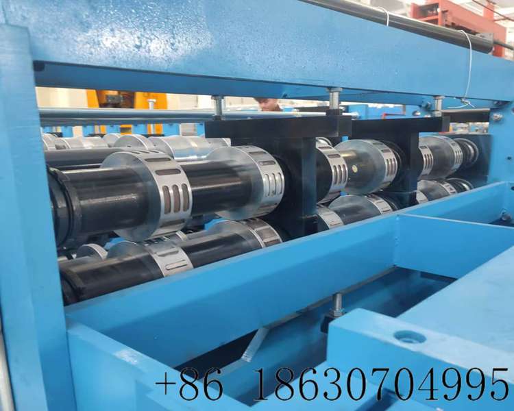 2.Hebei Xinnuo double layer steel floor deck forming machine