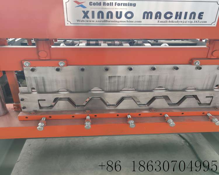 2.Automatic 800mm trapezoidal roof sheet roll former IBR making machine