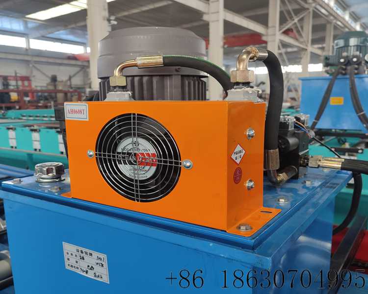 2.Brazil 980 type roof sheet making machine metal tile roll former