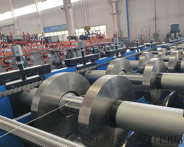2.Adjustable C Purlin Roll Former With Manual Size Change