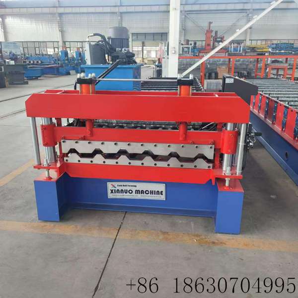 Industrial 980 trapezoidal metal roof panel making machine customized for Brazil building industry