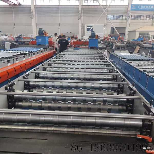 PLC automatic C20 metal roof roll former produced by Xinnuo for Uzbekistan building material market