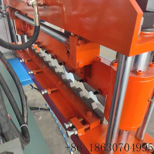 High durability C20 trapezoidal roofing roll forming machine from Xinnuo for Uzbekistan warehouse roofing