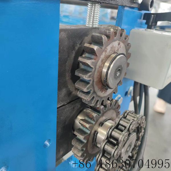 Xinnuo high precision simple slitter machine, galvanized iron strip cutting machine factory workshop photo
