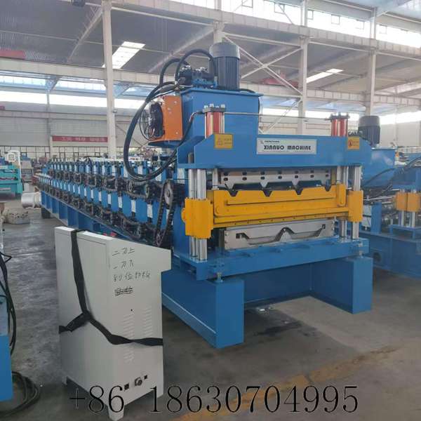 3.Automatic 840 trapezoidal and 760 angle lock roof panel roll former