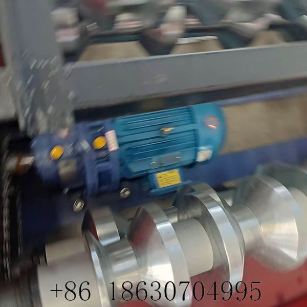 Automatic 980 trapezoidal roof roll former for South American market