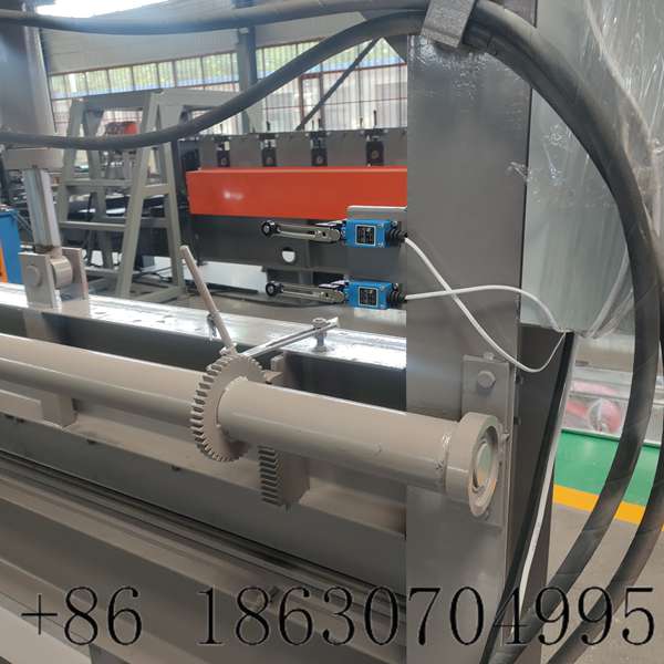 High hardness wear-resistant bending mold for sheet metal press brake