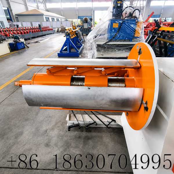 Expanding mandrel core of single arm electric decoiler