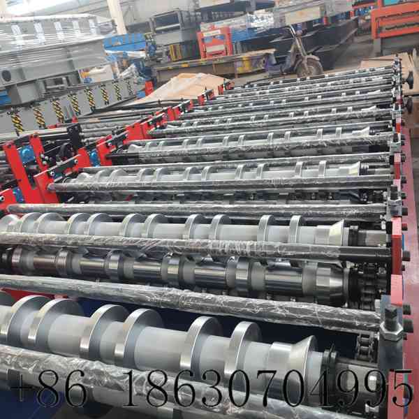 Wheel of double layer roofing sheet roll forming machine