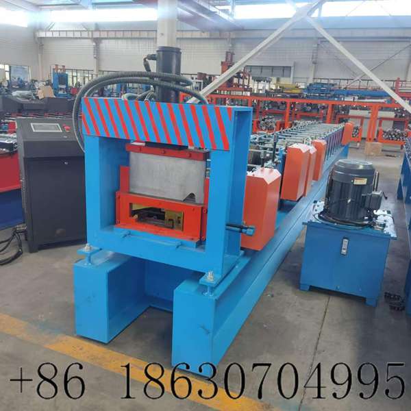 Main body of cast-free metal deck forming machine