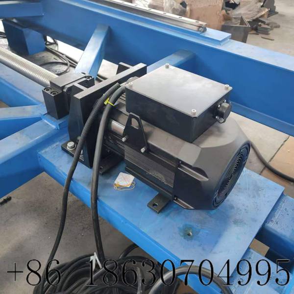 High precision servo motor for double layer roll former