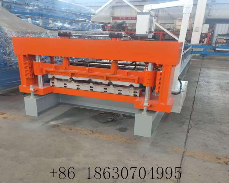 main body of IBR roll forming machine