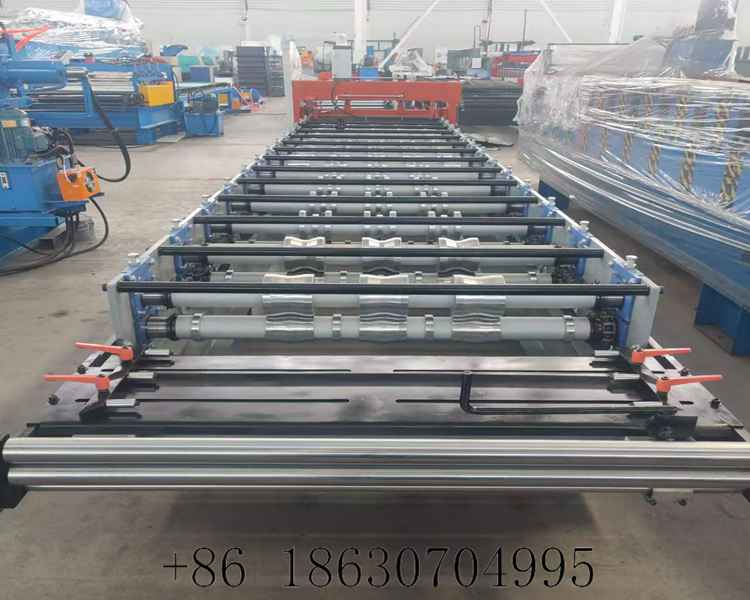 feeding platform side of metal roof panel machine