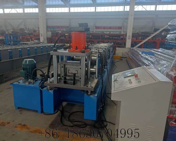 Complete overall view of C purlin roll forming machine