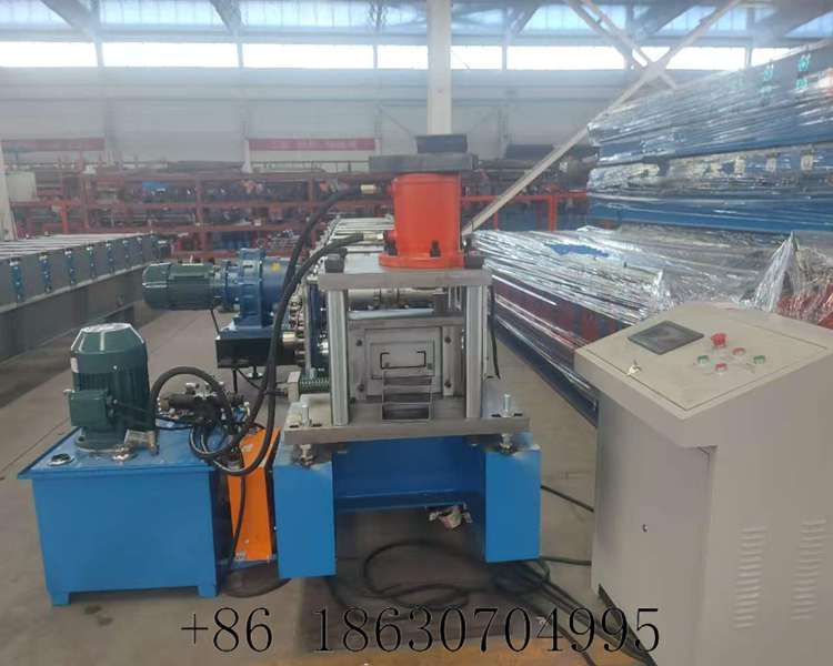 Main forming body of C purlin roll forming machine