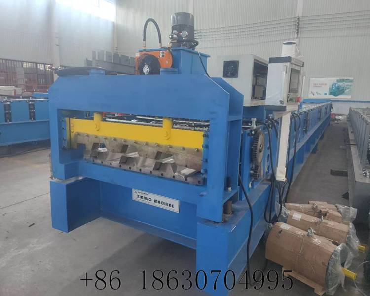 Overall complete view of 950 deck roll former