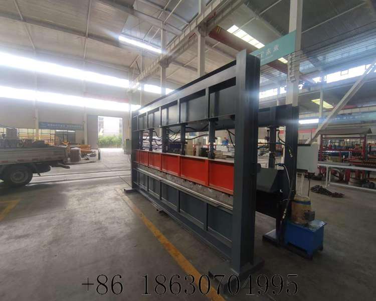 Main body of metal sheet hydraulic bender
