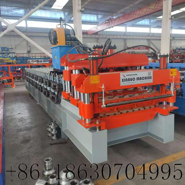 Side view of double layer roof roll forming machine 840+800 glazed tile equipment