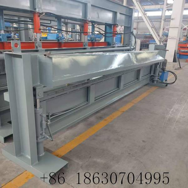 Hydraulic shearing machine complete overall view Xinnuo energy-saving sheet metal cutting machine factory workshop