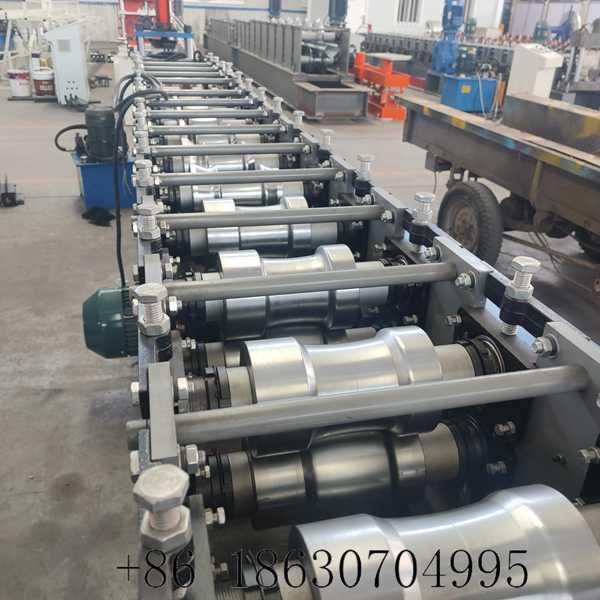 Hardened forming rollers of the rolling shutter machine