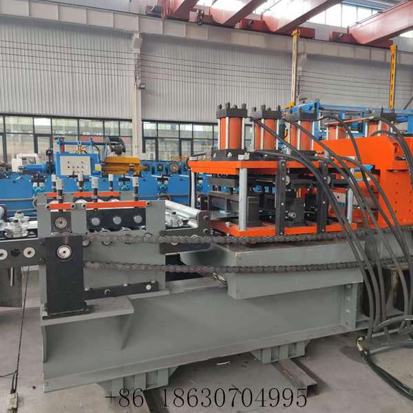 Punching unit of the C and Z purlin machine