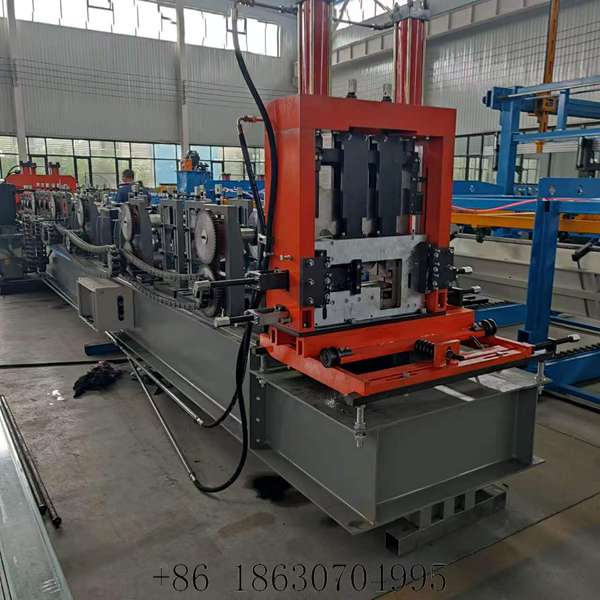 Front view of the fully automatic CZ purlin machine