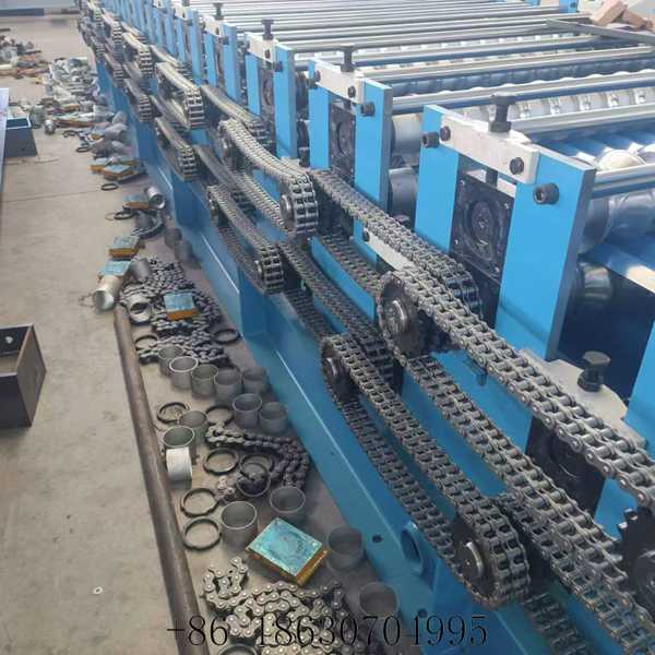Chain drive transmission of the double layer machine
