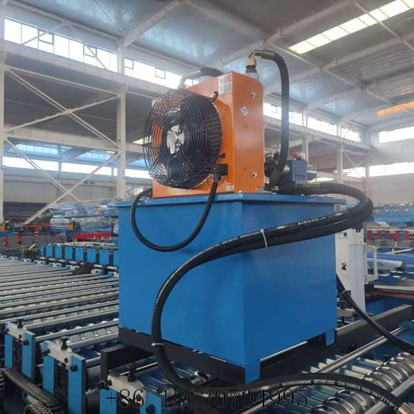 Hydraulic pump station of the double layer machine