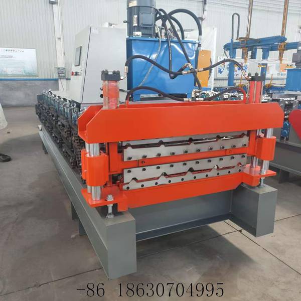 Front view of the double layer roof panel machine
