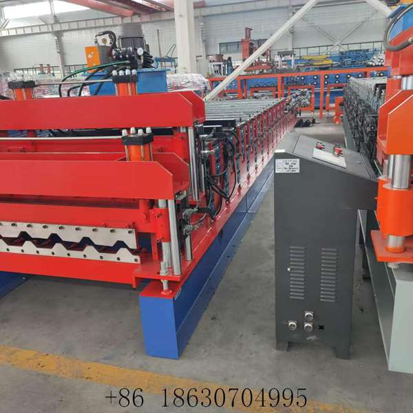 Front view of the Brazil dual profile roofing machine