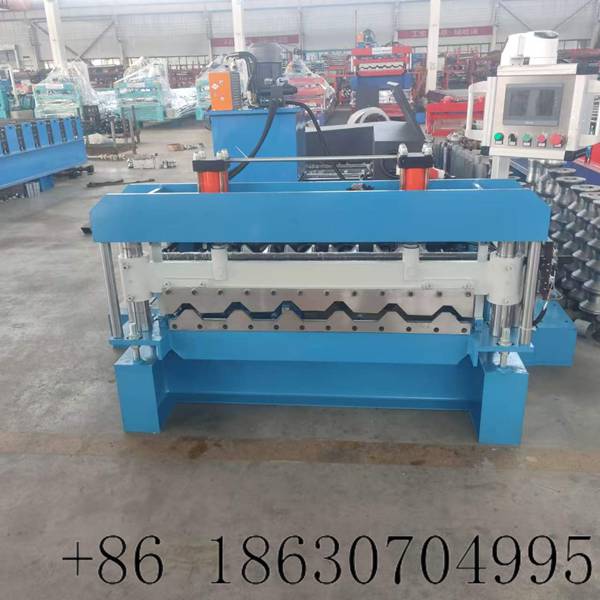 Front view of the 980 trapezoidal metal roof panel forming machine