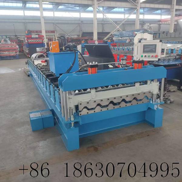 Front view of the 980mm trapezoidal roof sheet machine