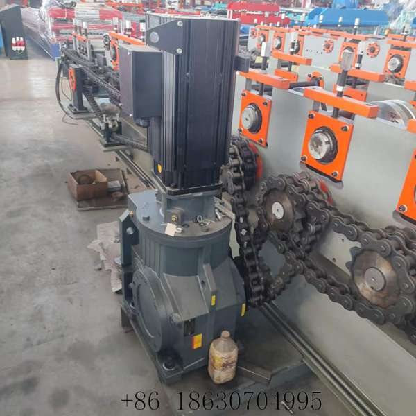 Main drive motor of the automatic C purlin forming machine