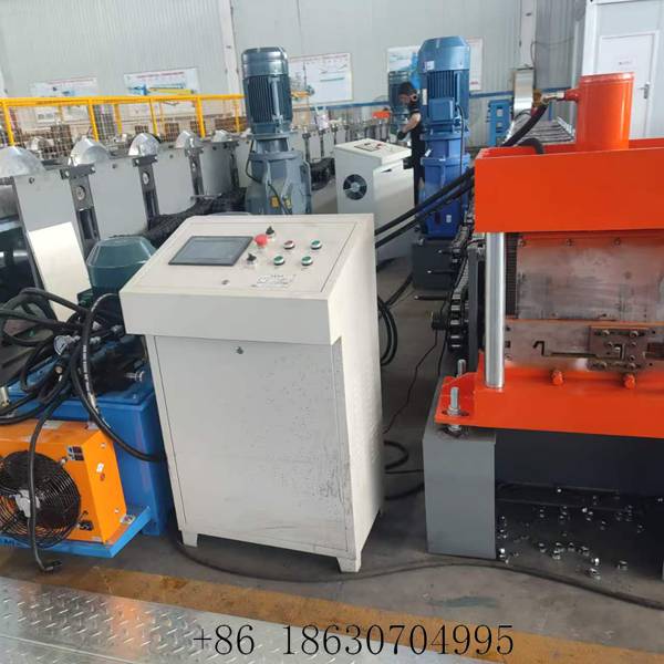 PLC electrical control cabinet of the automatic floor deck machine