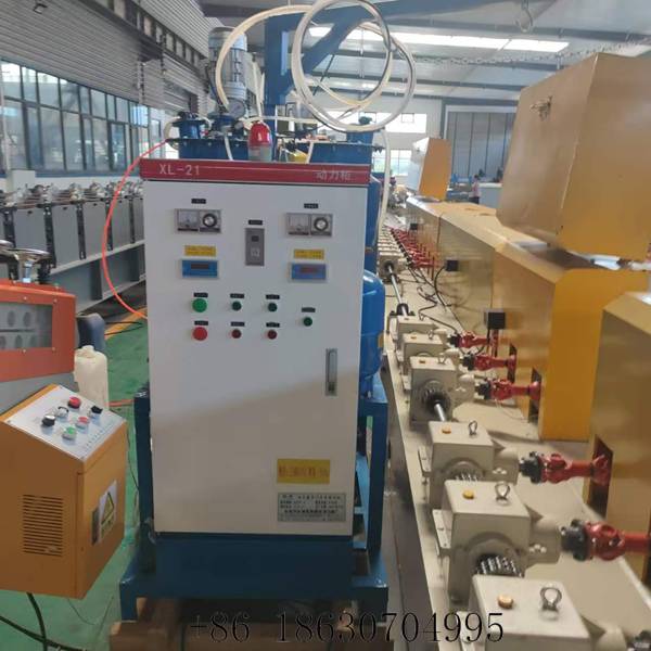 PU foam filling machine injecting polyurethane insulation into roller shutter door panels