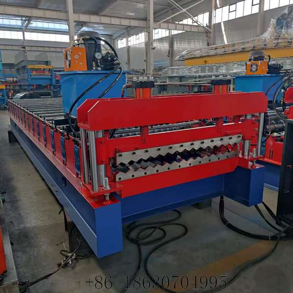 Front view of the 995 arc corrugated roll forming machine