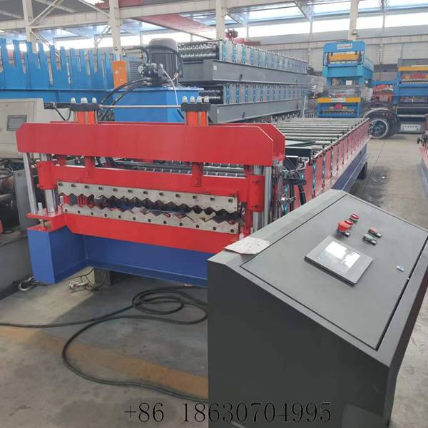 Front view of the 995 arc corrugated roll forming machine
