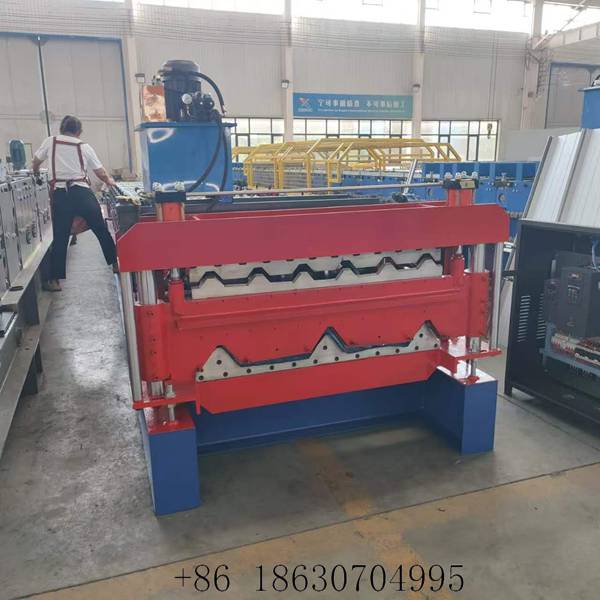 Overall view of the double layer trapezoidal roofing machine