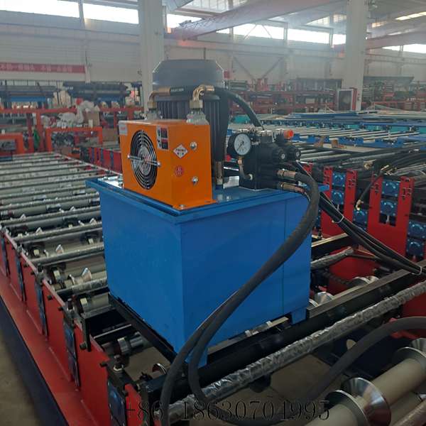 Hydraulic pump station of the 1050 trapezoidal metal roof panel forming machine for automatic length cutting