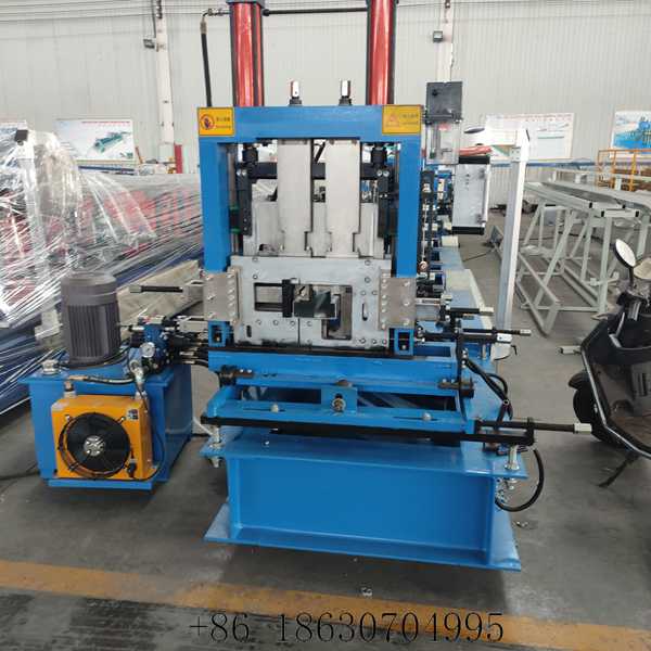 Front view of the C and Z purlin roll former line assembled in the XINNUO workshop