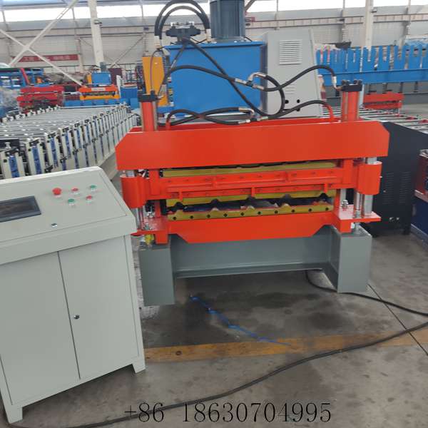 Front view of the shearing end of the 840 900 double deck roofing sheet forming machine
