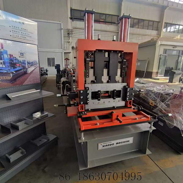 Side view of full automatic CZ purlin forming machine production line